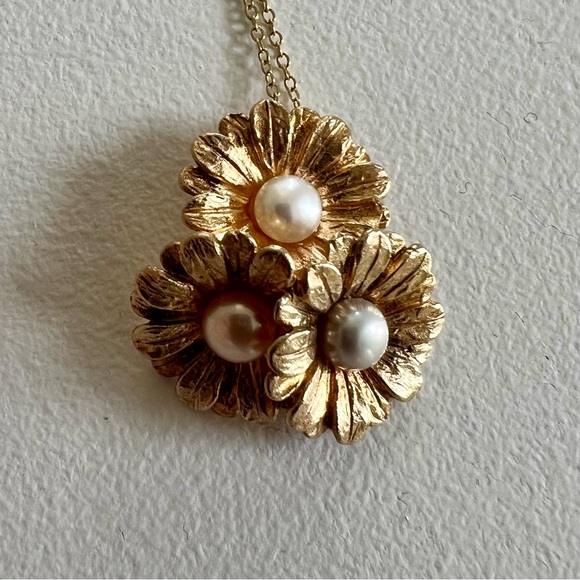 Giani Bernini Cultured Pearl Daisy Pendant Necklace - Picture 9 of 13